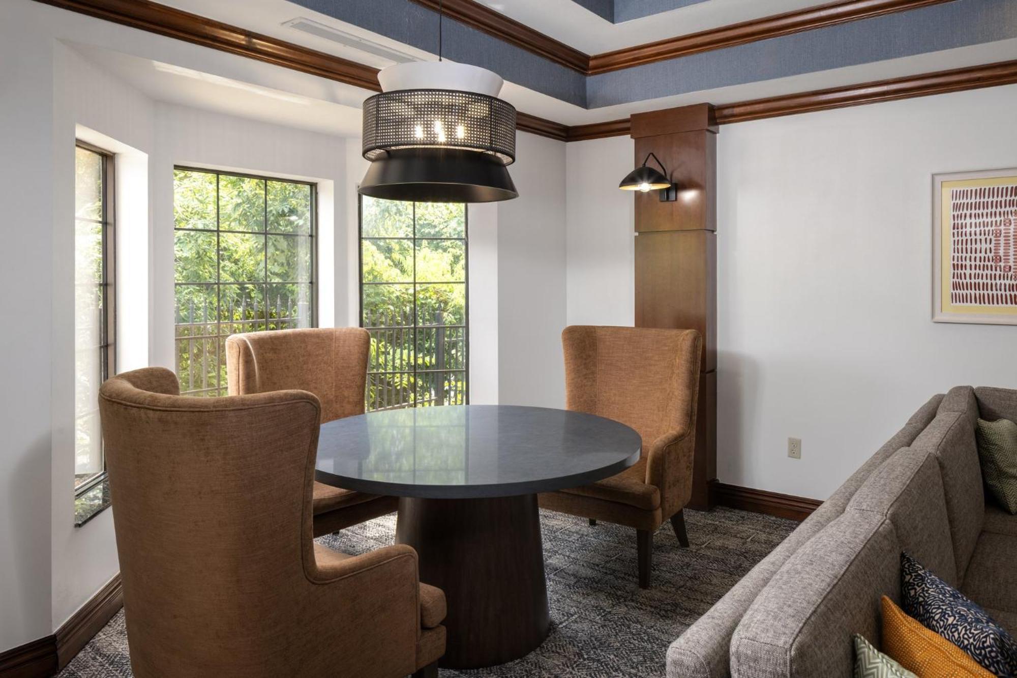 Staybridge Suites Rogers - Bentonville By Ihg Dış mekan fotoğraf
